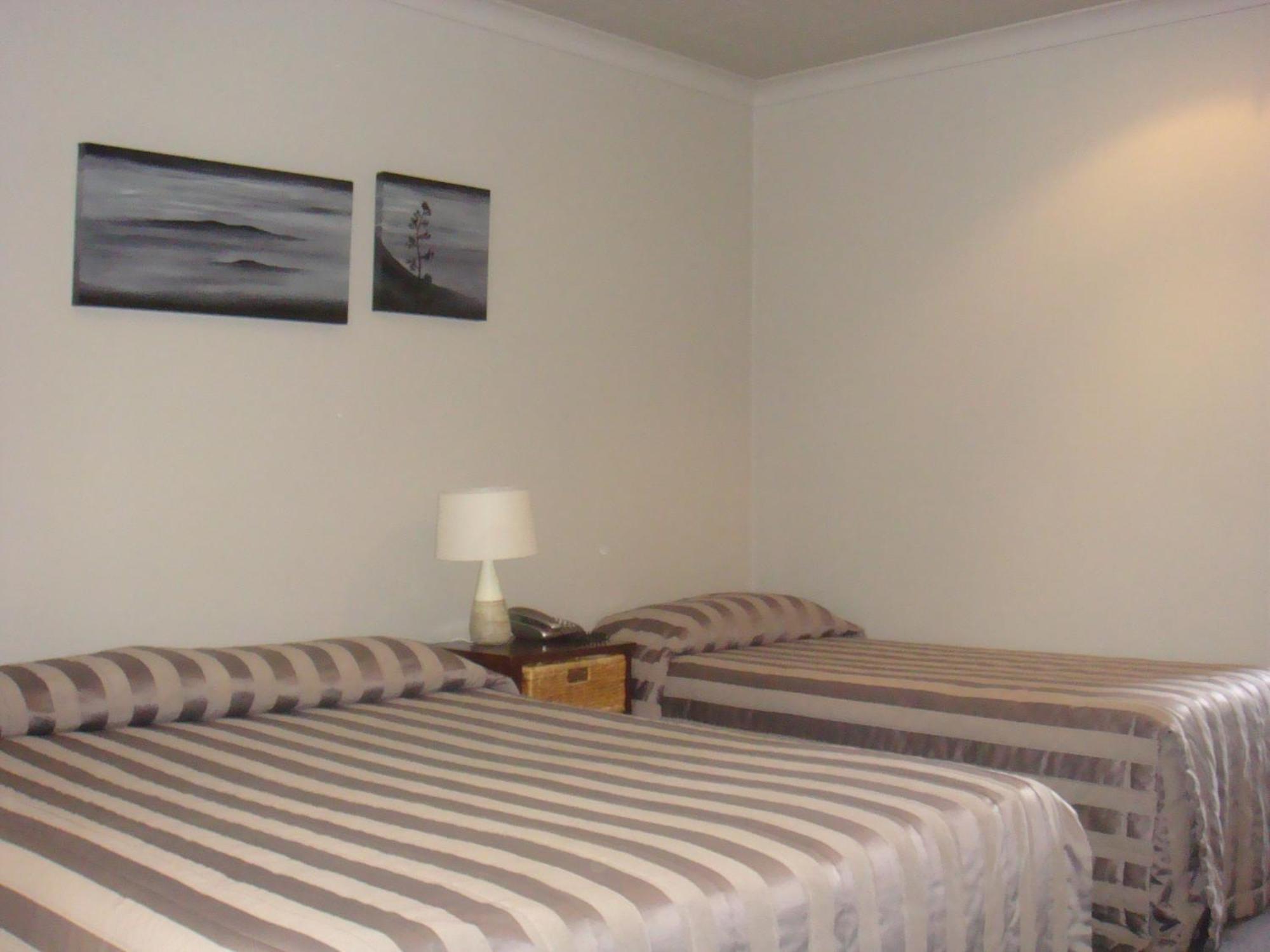 Bristol Motel Upper Hutt Exterior foto