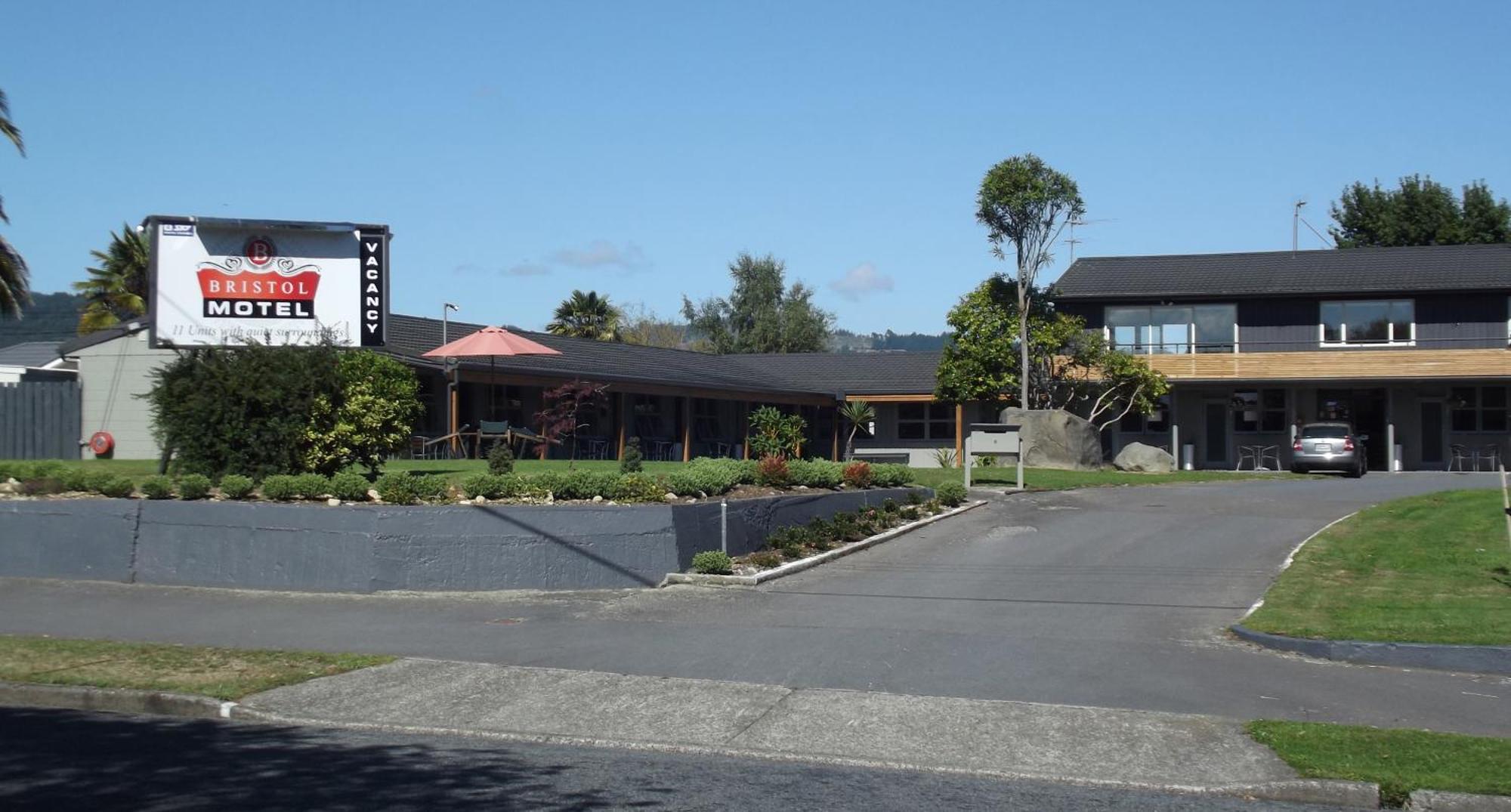 Bristol Motel Upper Hutt Exterior foto