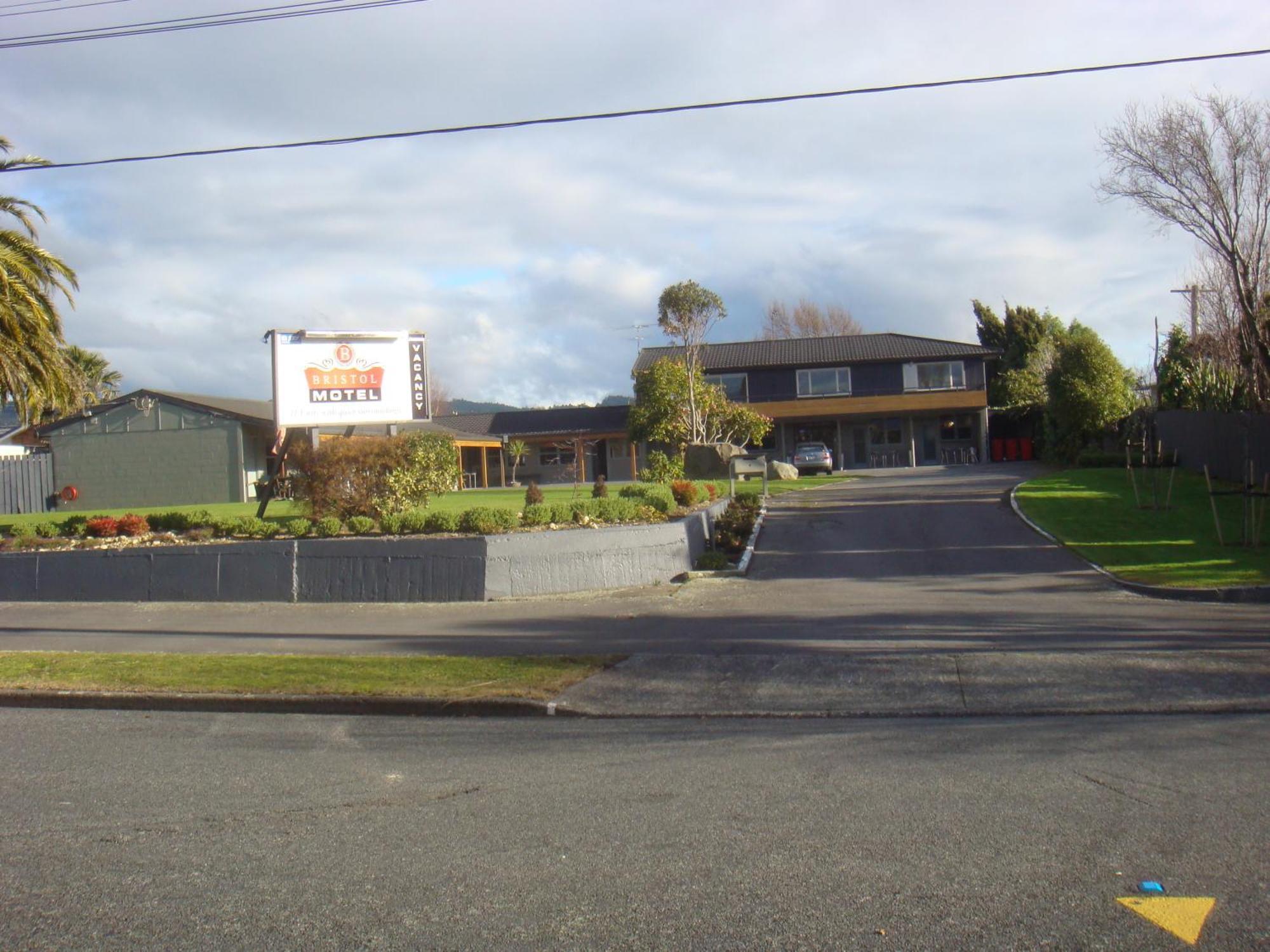 Bristol Motel Upper Hutt Exterior foto